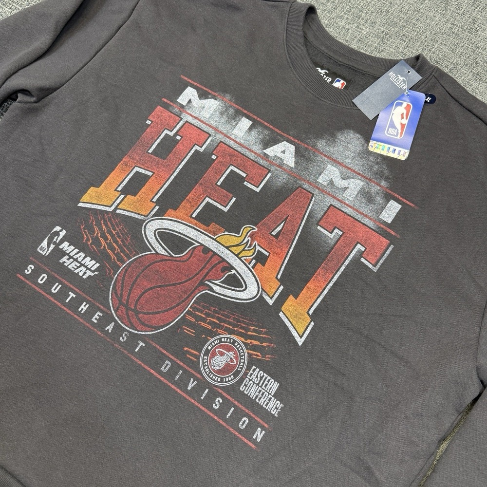 Miami Heat Hollister Crewneck Sweatshirt Men's XL Relaxed Fit Basketball NWT